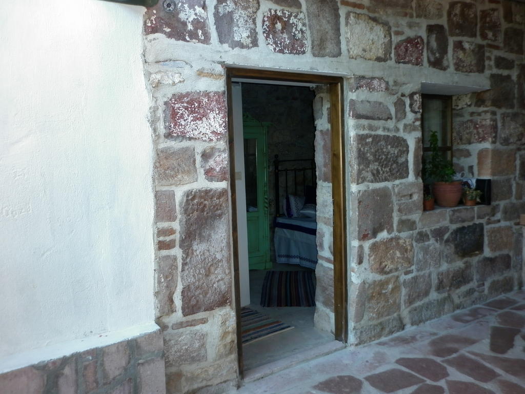Mahzen Hotel Ayvalı Szoba fotó