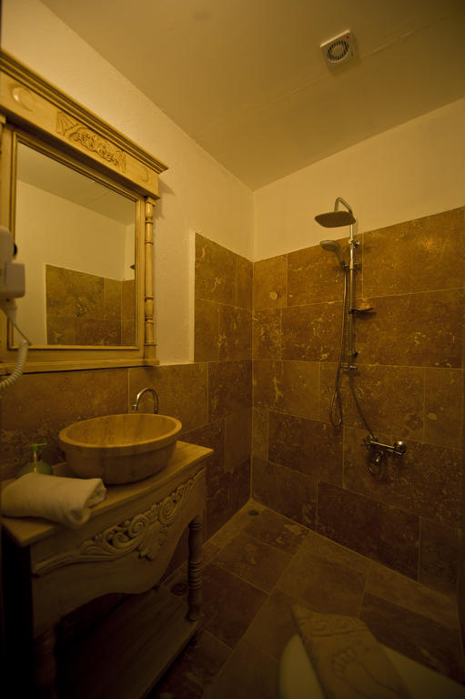 Mahzen Hotel Ayvalı Szoba fotó